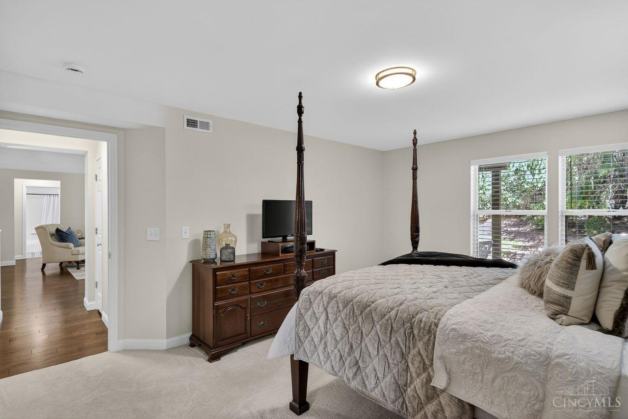 9940 Shorewood Lane