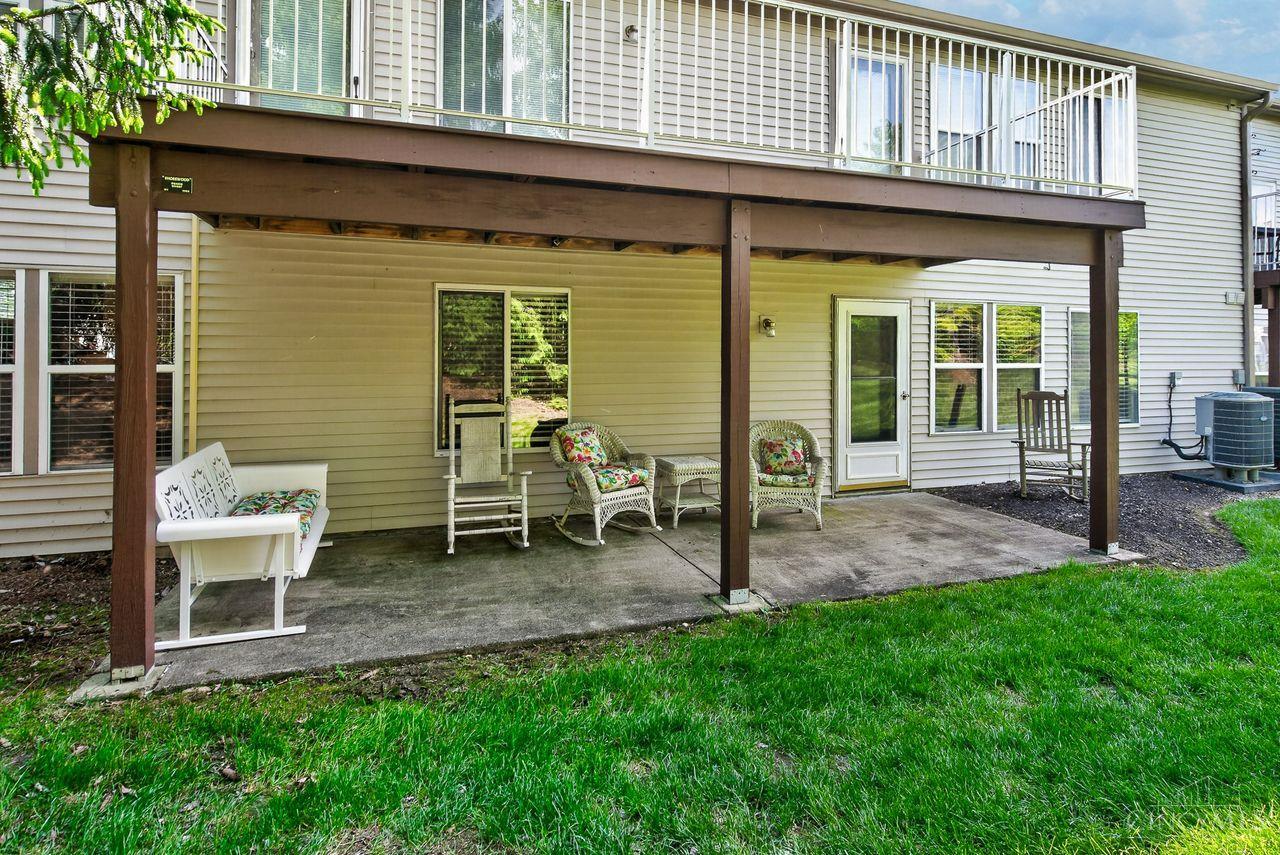 9940 Shorewood Lane