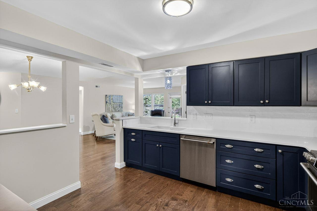9940 Shorewood Lane