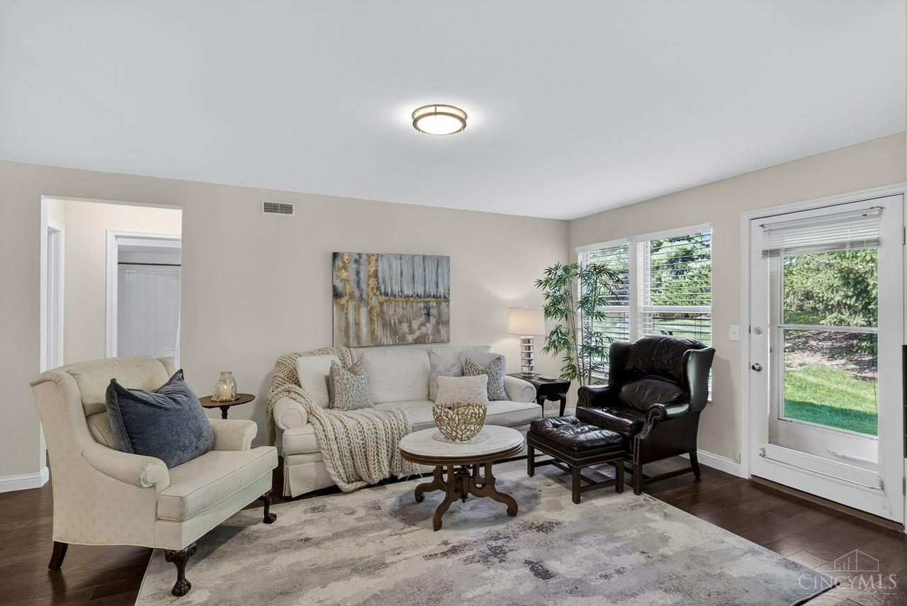 9940 Shorewood Lane