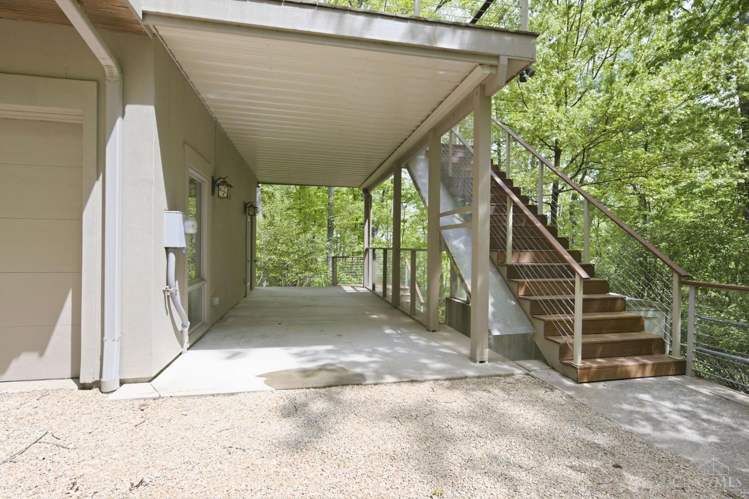 9546 Cunningham Road