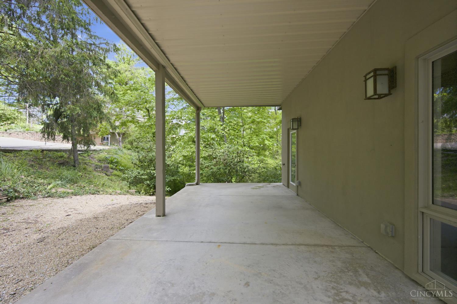 9546 Cunningham Road