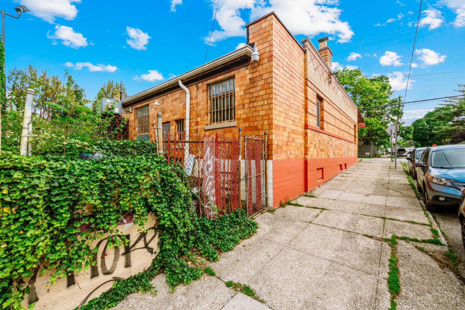1541 Knowlton Street