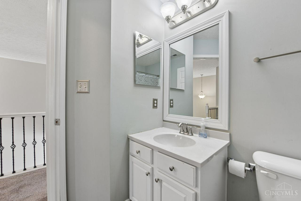 3855 Thorngate Drive