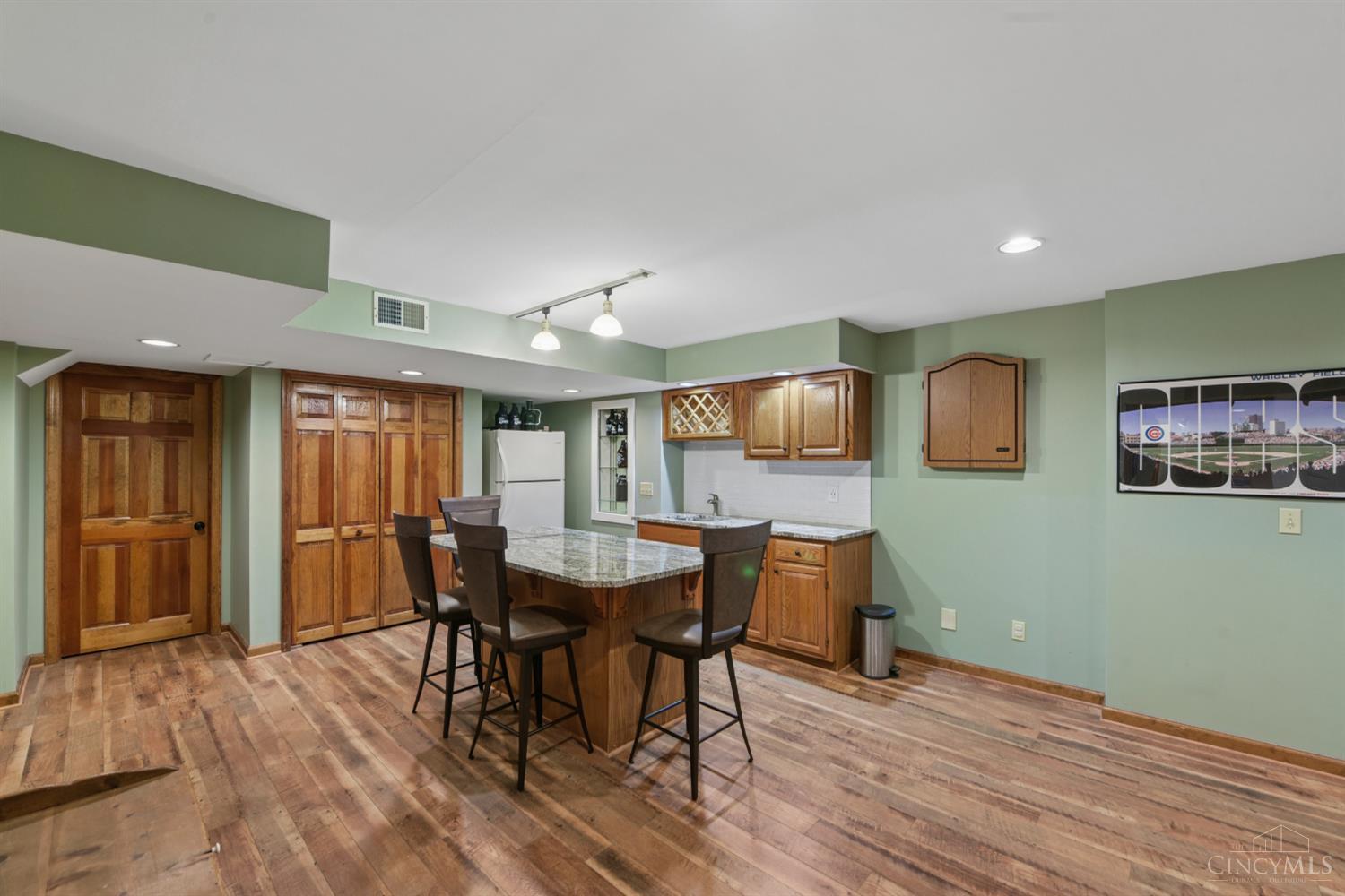 119 Lexington Drive