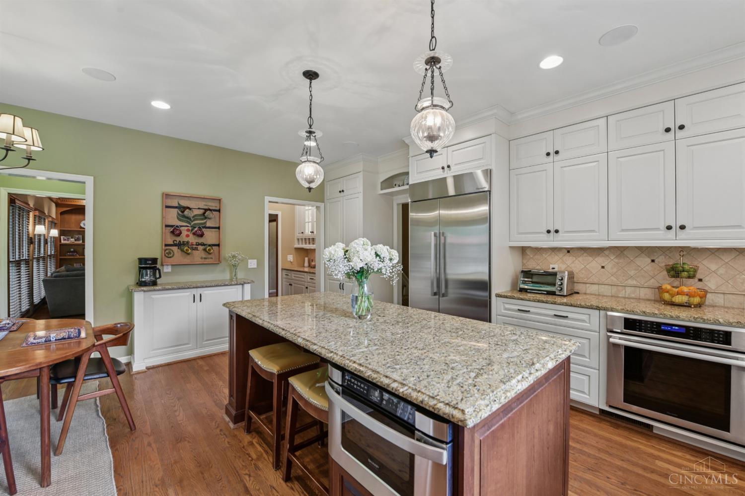 119 Lexington Drive
