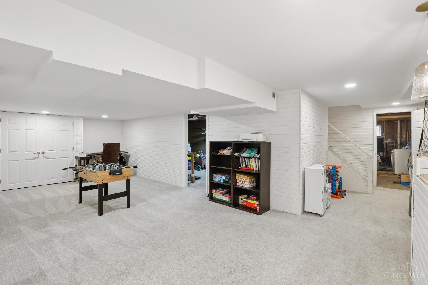 8049 Shade Tree Drive
