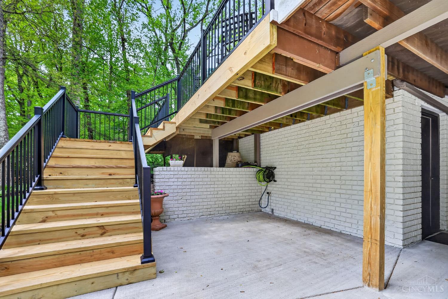10552 Tanagerhills Drive