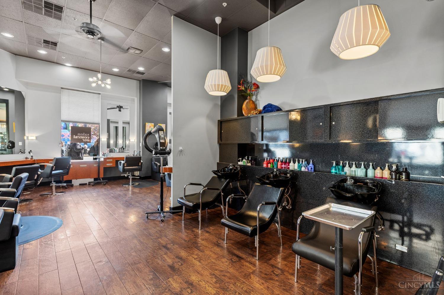 30 E Central Parkway 102