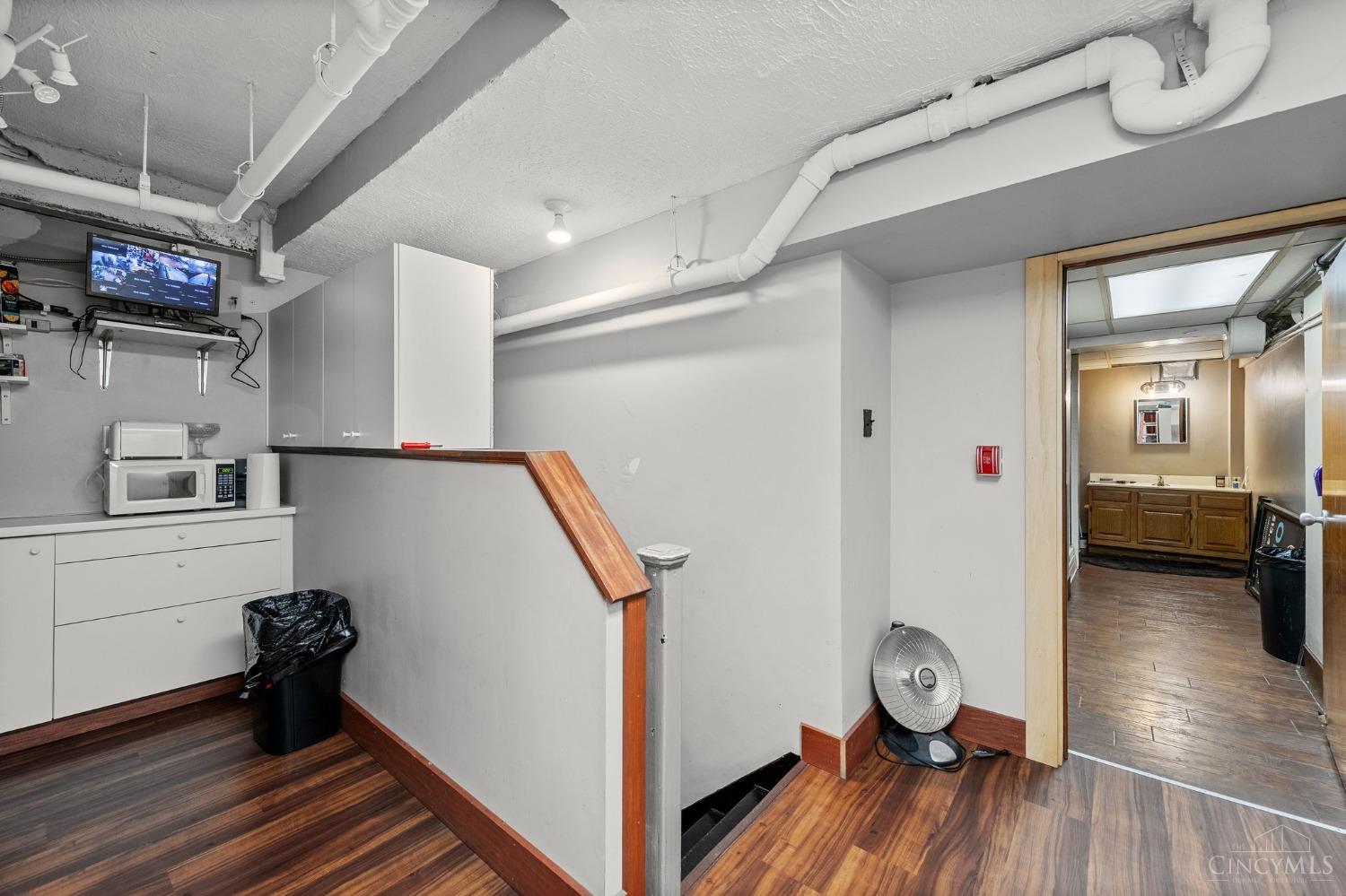 30 E Central Parkway 102