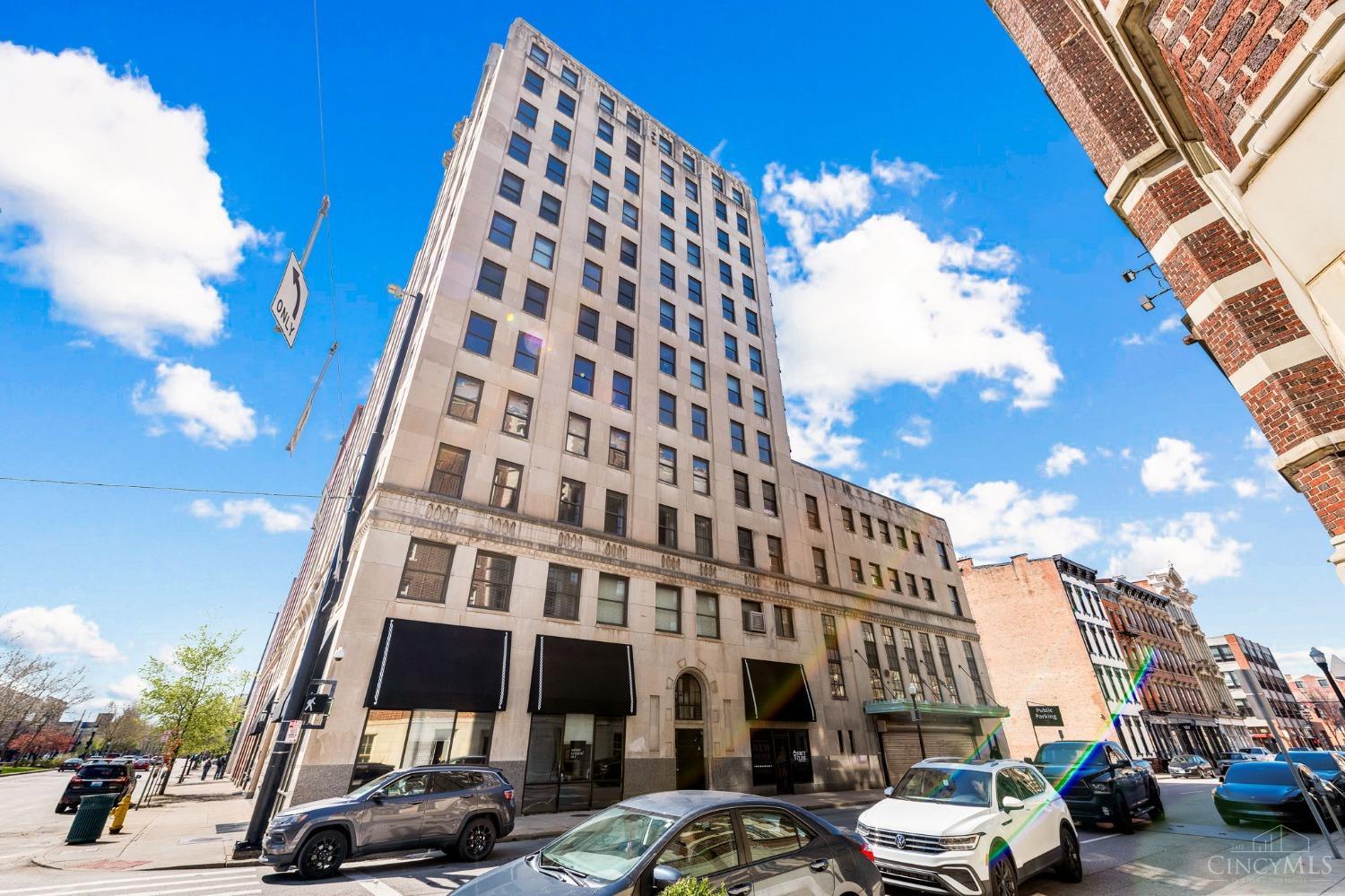 30 E Central Parkway 102