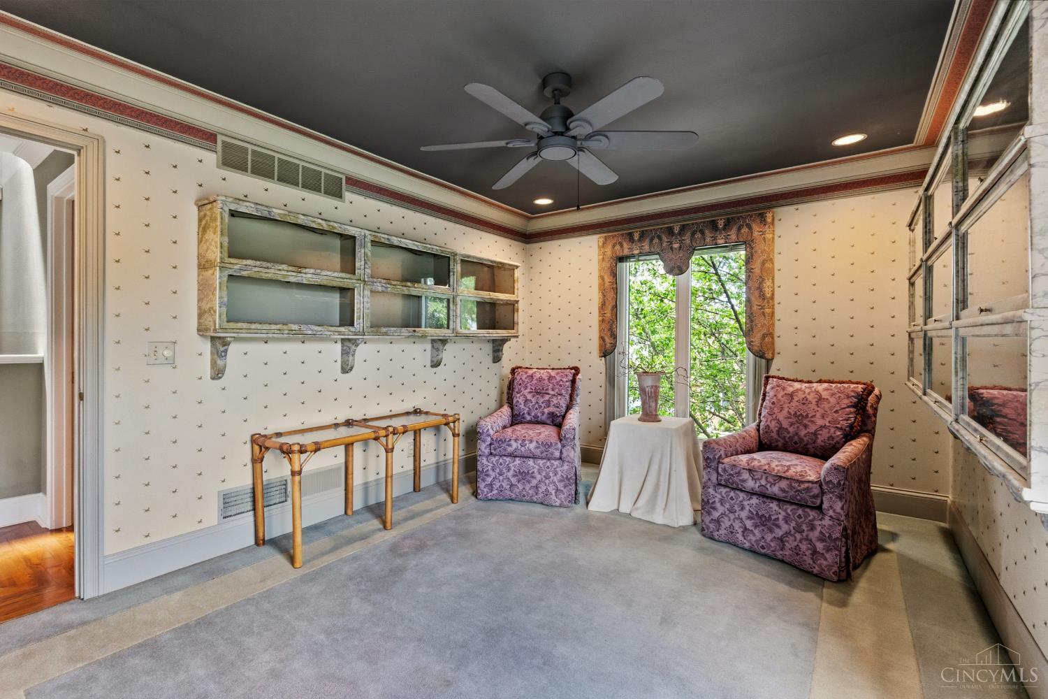382 Grand Avenue 1