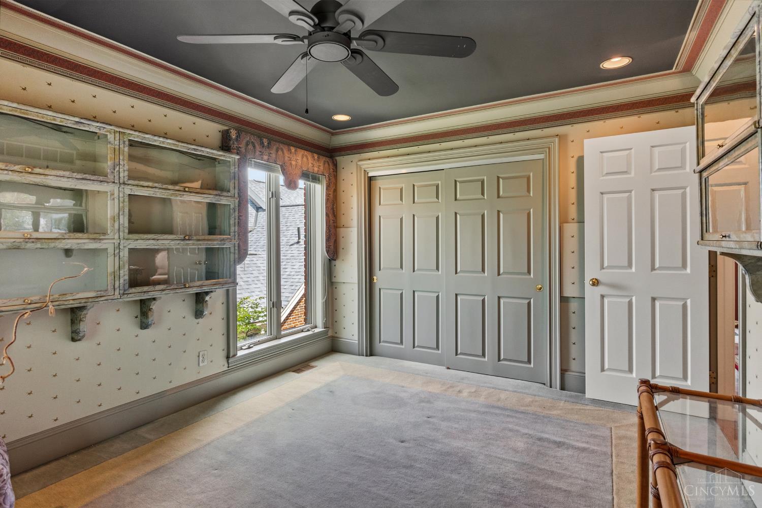 382 Grand Avenue 1