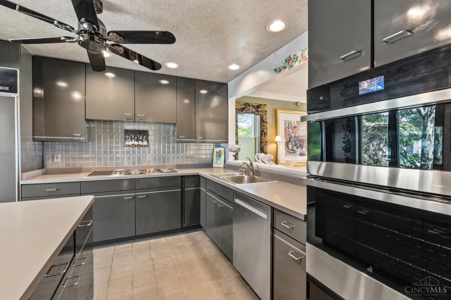 382 Grand Avenue 1
