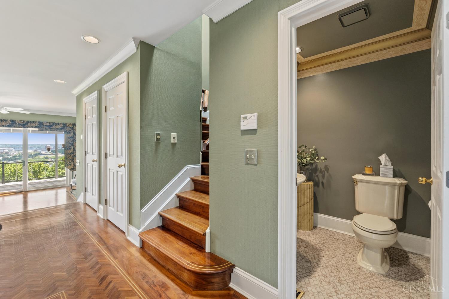 382 Grand Avenue 1