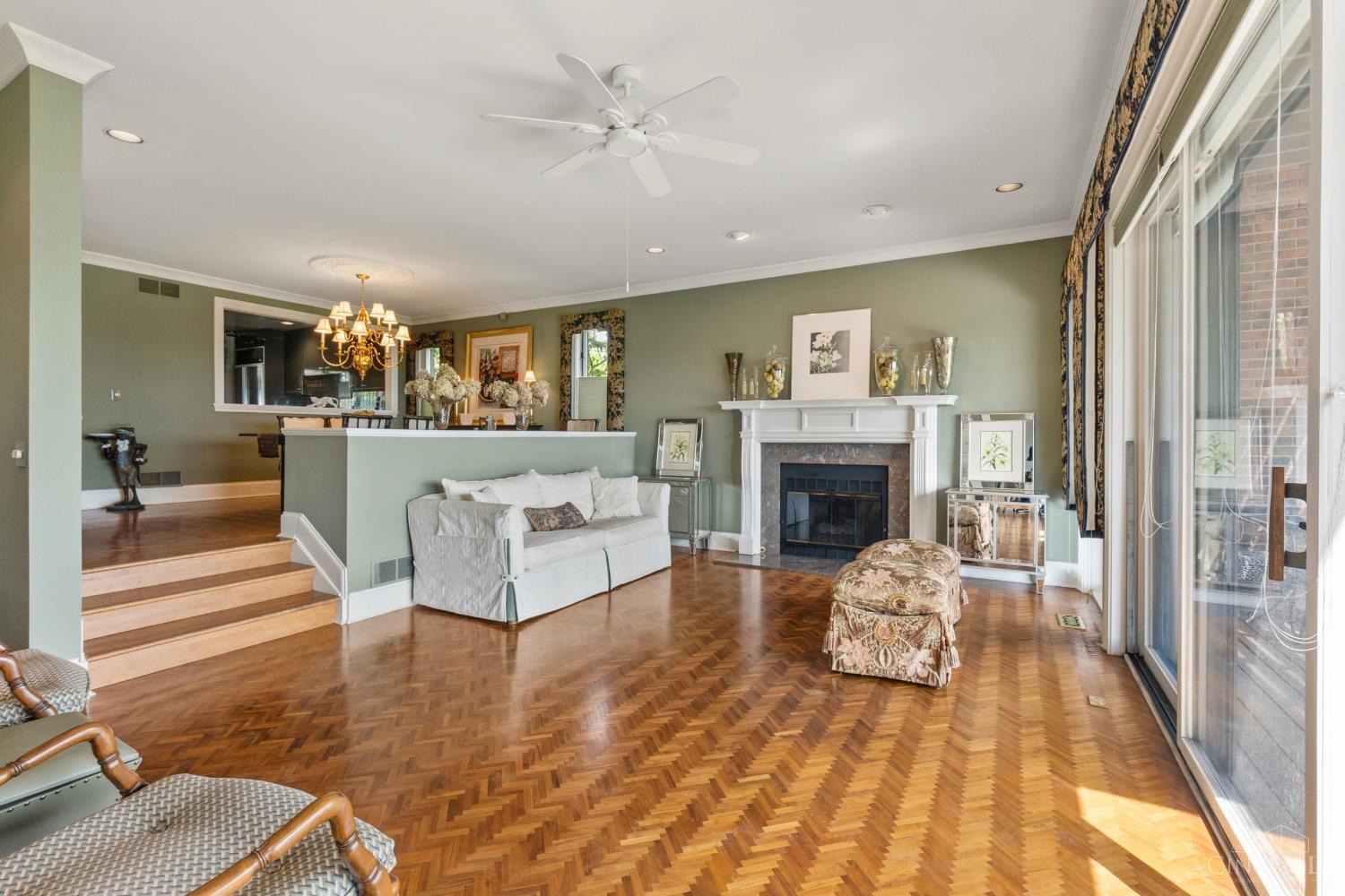 382 Grand Avenue 1
