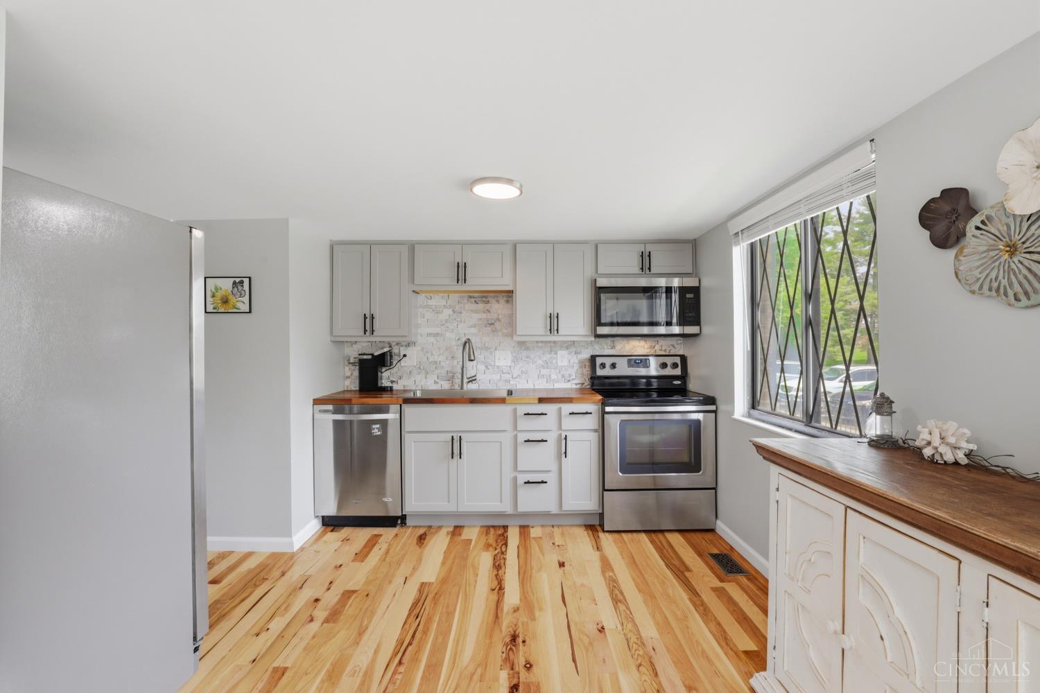 449 Dartmouth Circle