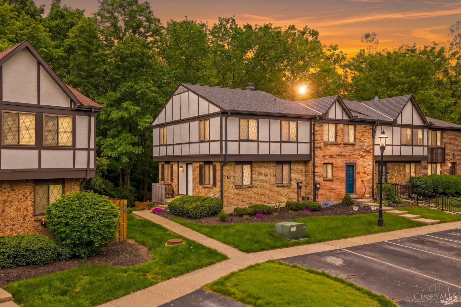 449 Dartmouth Circle
