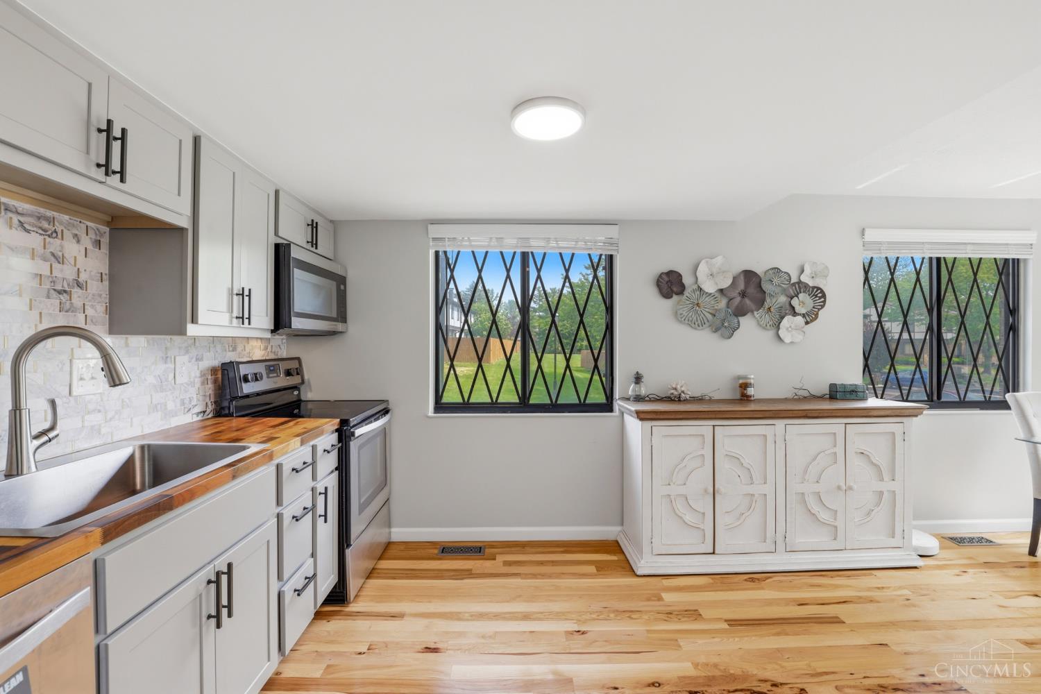 449 Dartmouth Circle