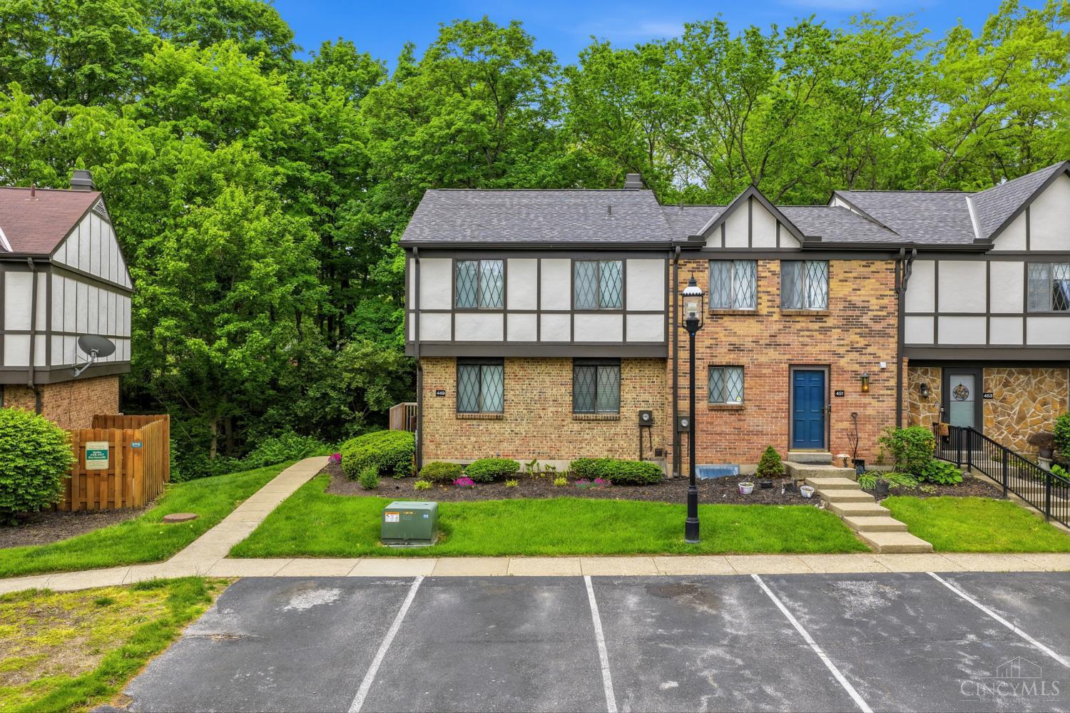 449 Dartmouth Circle