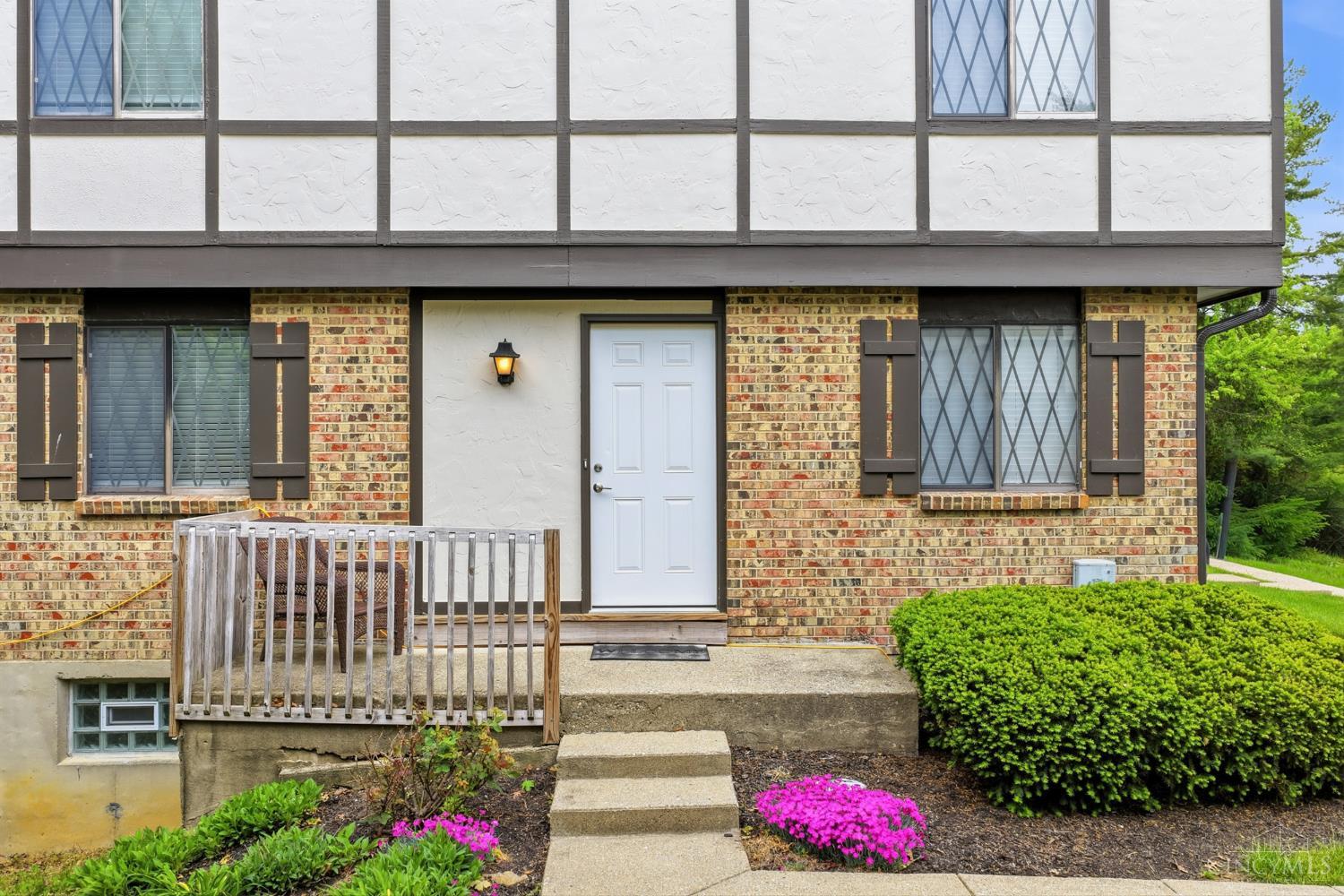 449 Dartmouth Circle