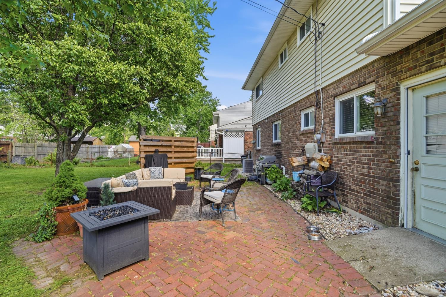 8616 Linderwood Lane