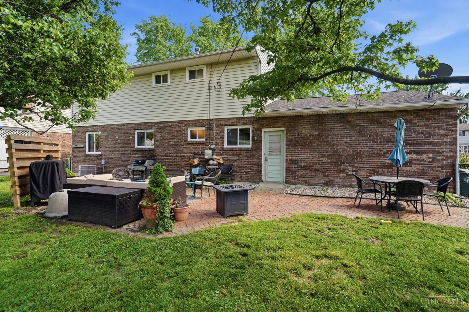 8616 Linderwood Lane