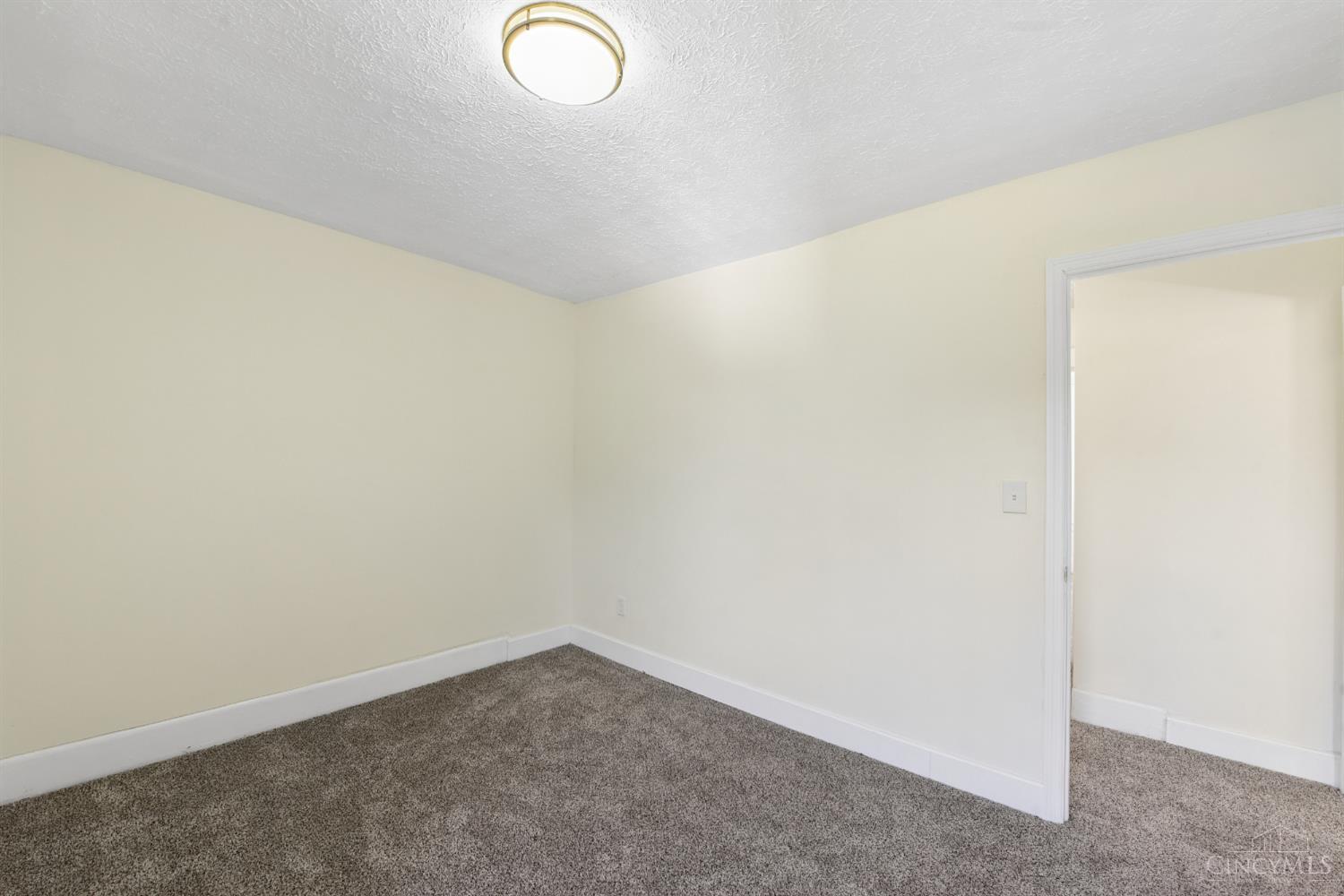 1524 Adams Road