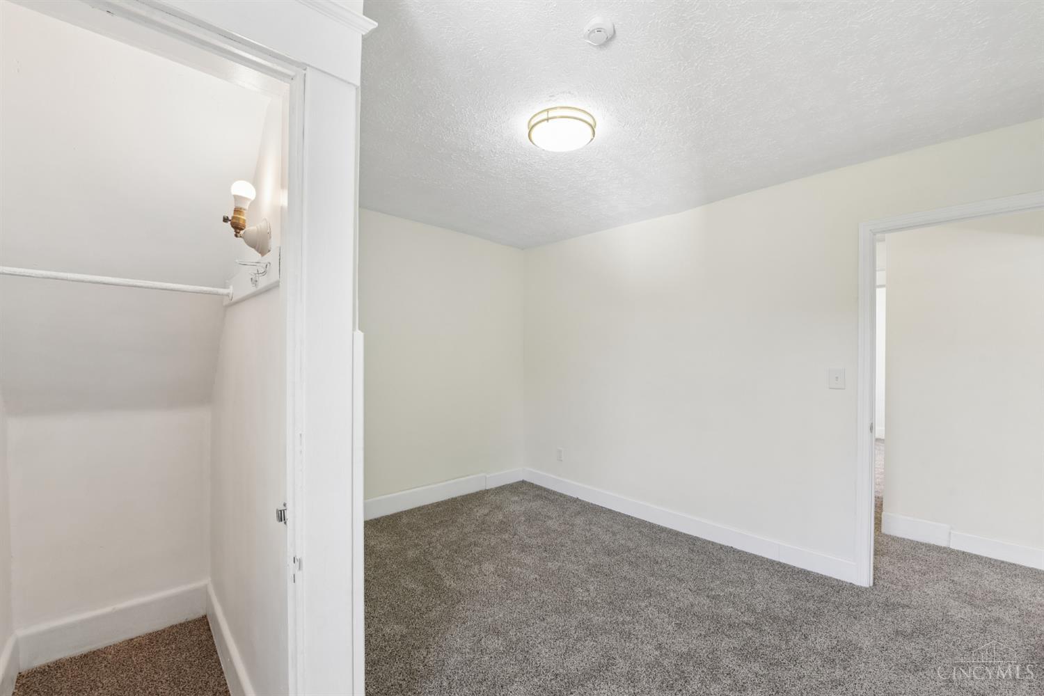 1524 Adams Road