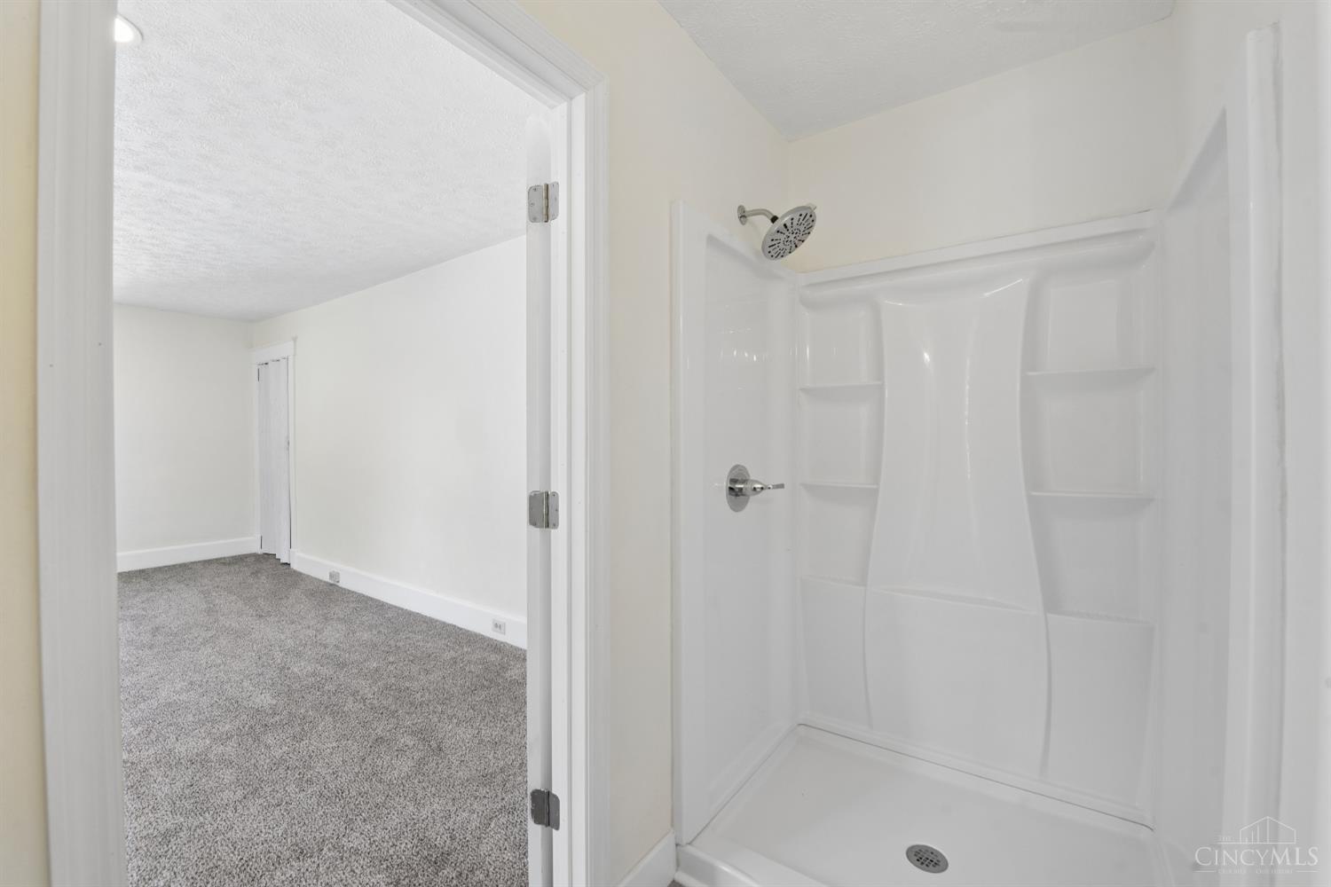 1524 Adams Road