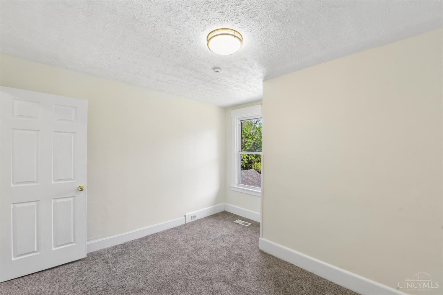 1524 Adams Road