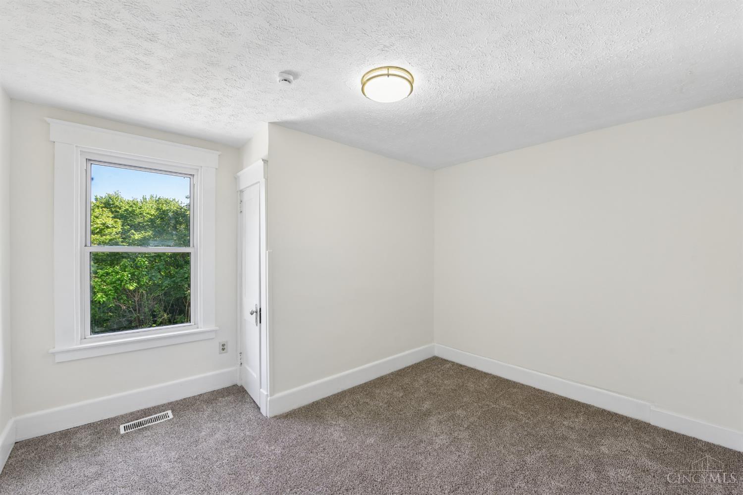 1524 Adams Road