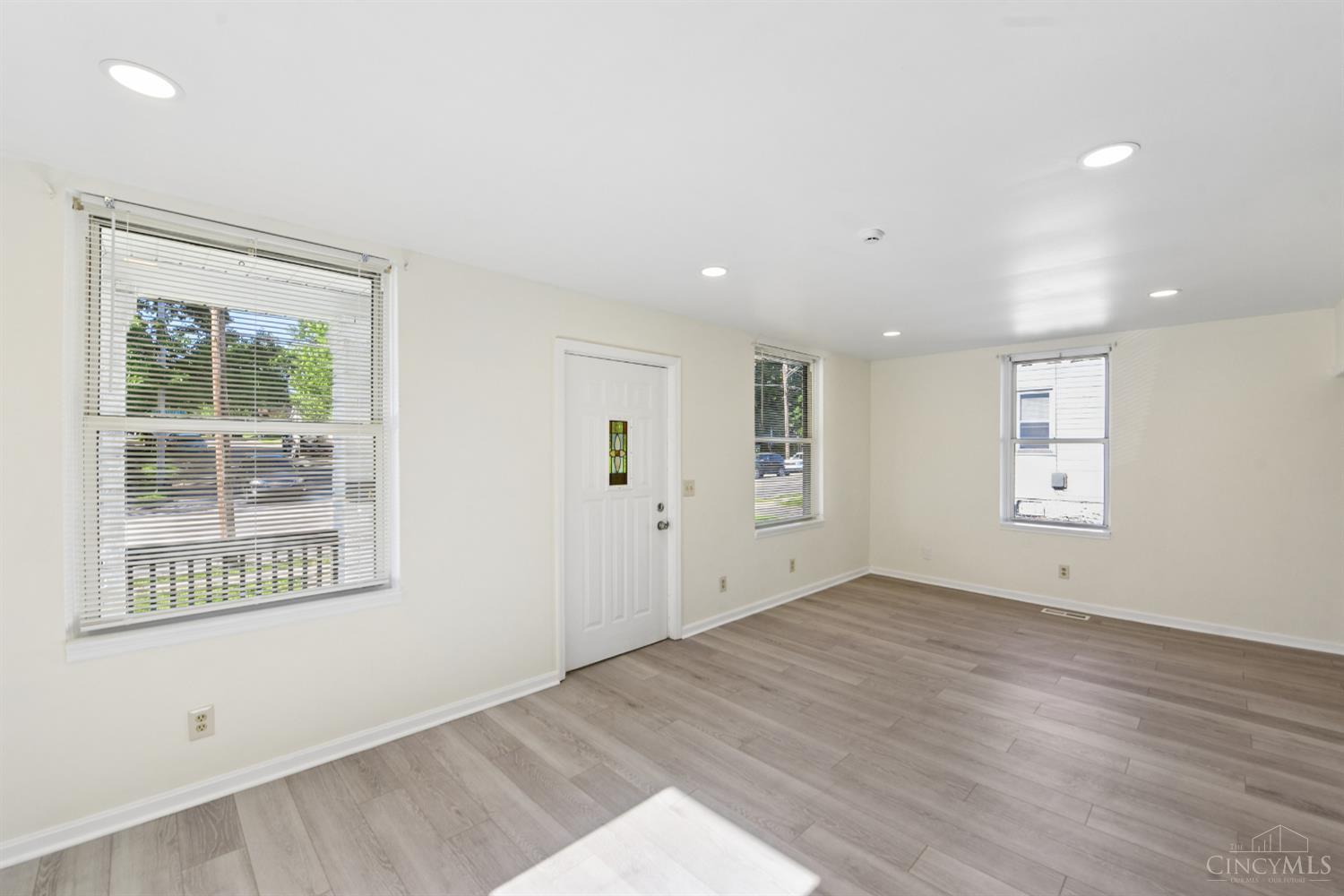 1524 Adams Road