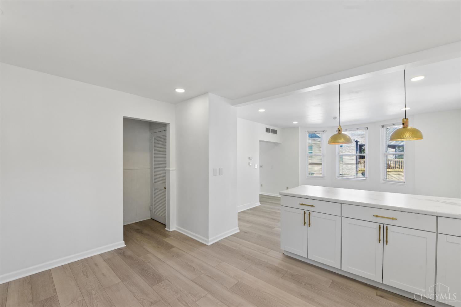 1524 Adams Road