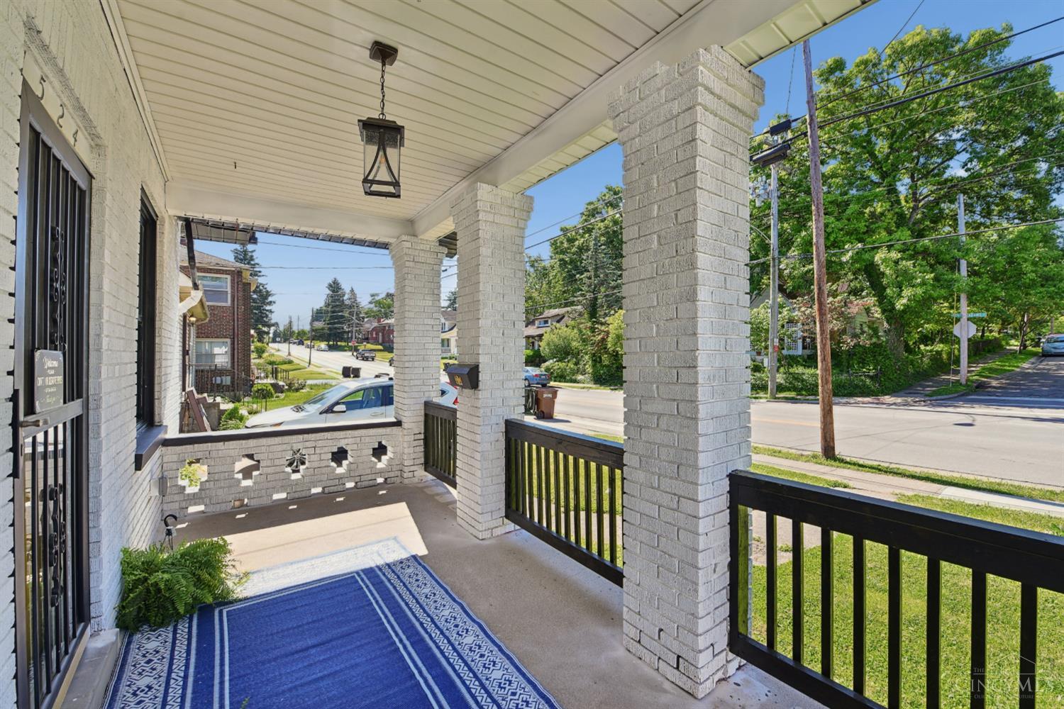 1524 Adams Road