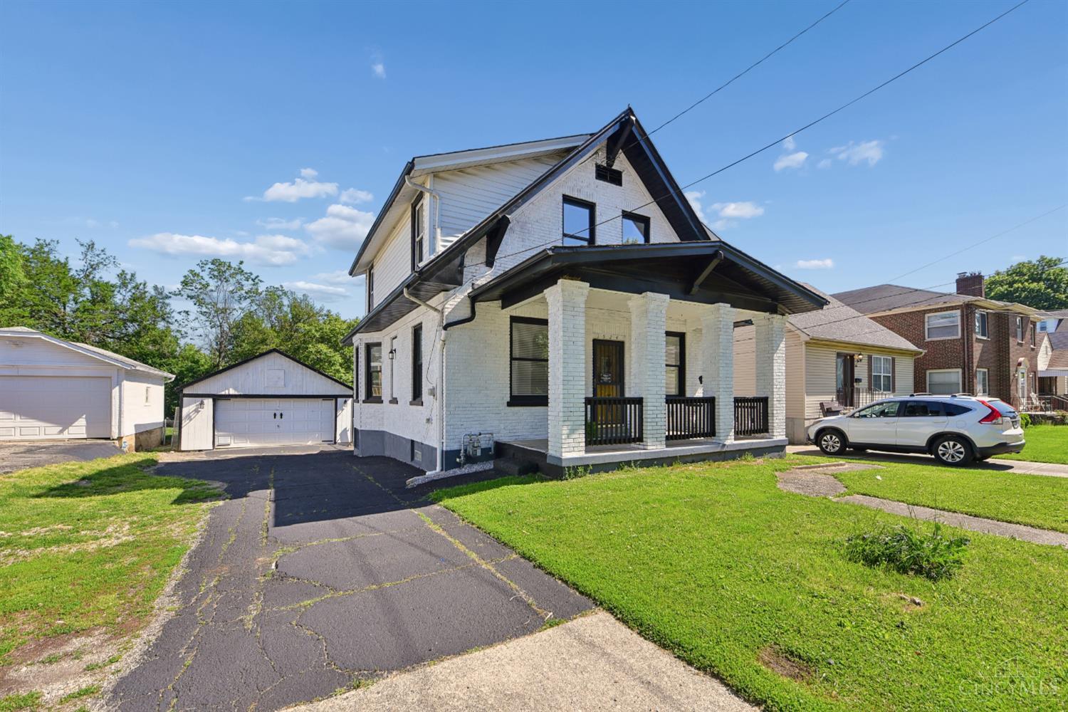 1524 Adams Road