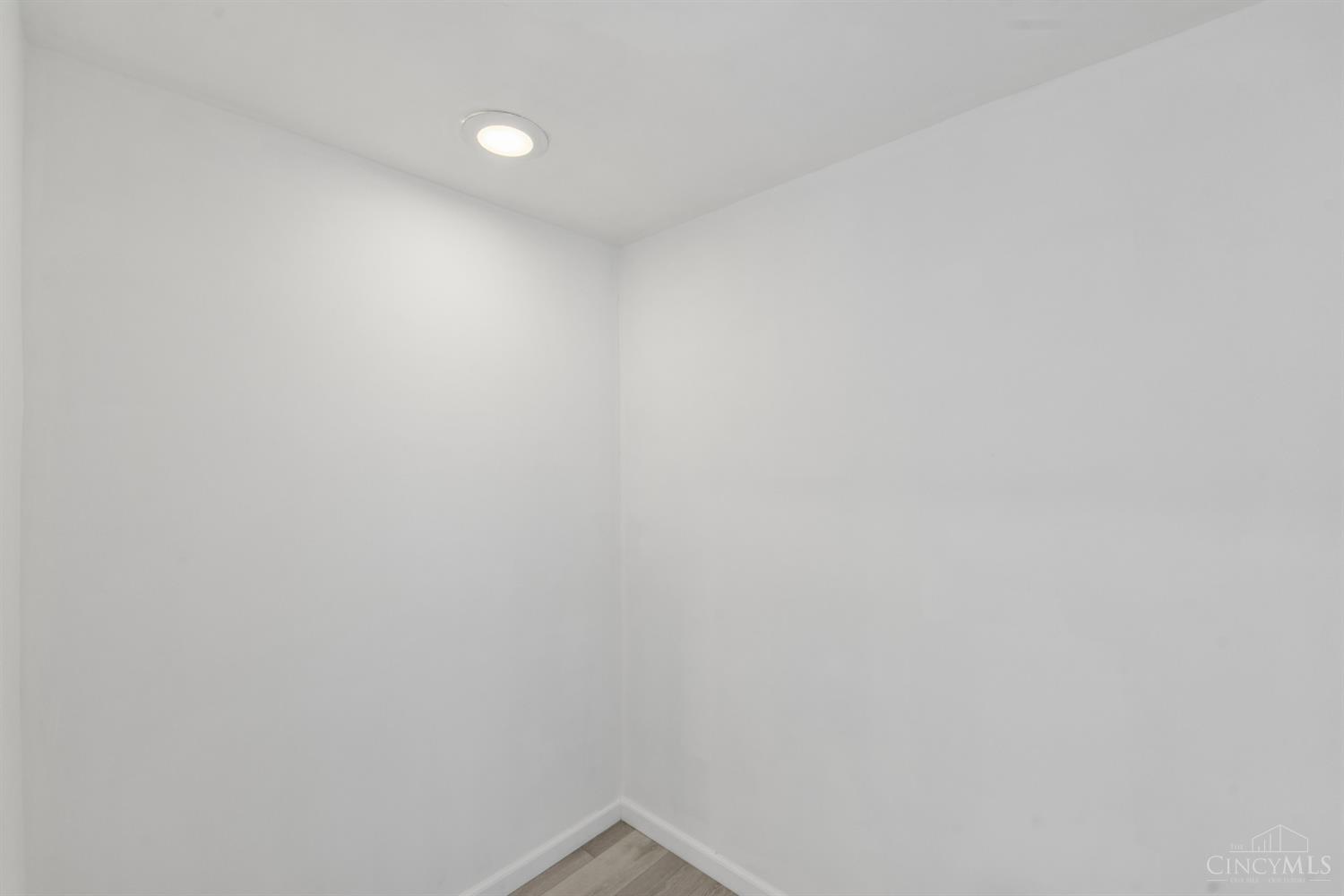 1524 Adams Road