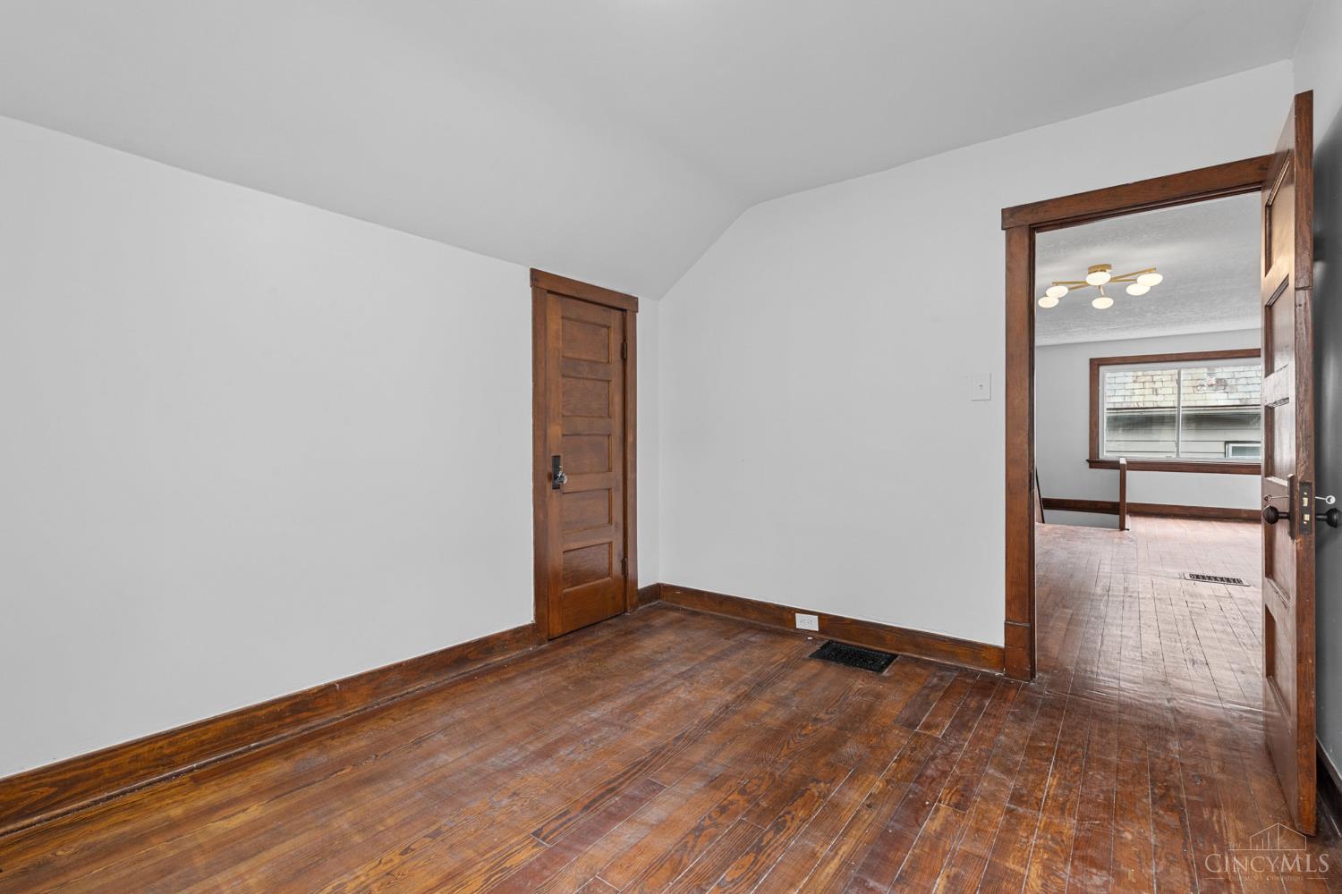 1114 Winfield Avenue