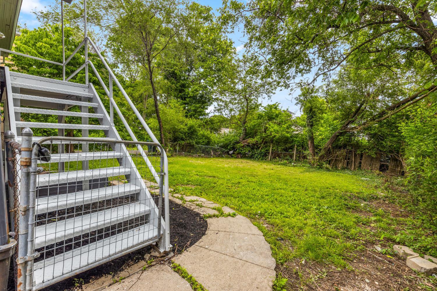 1114 Winfield Avenue