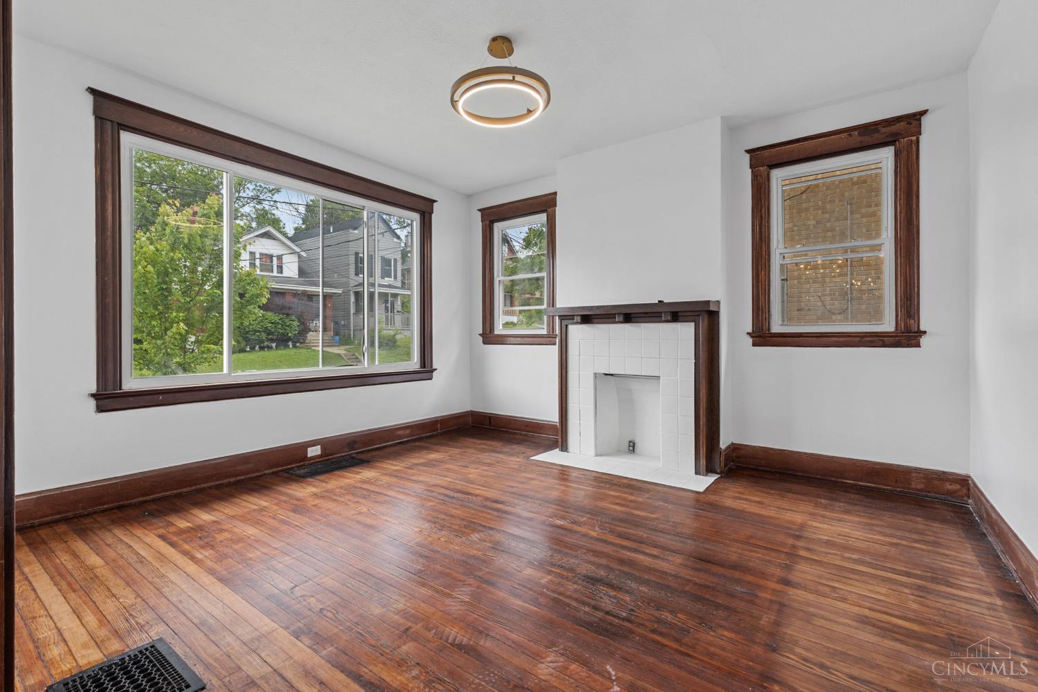 1114 Winfield Avenue