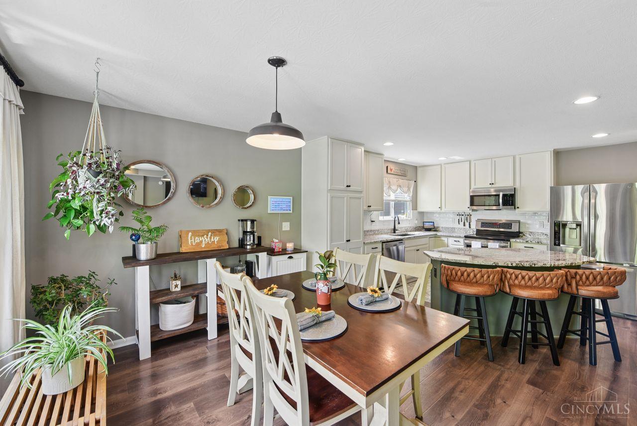 4223 Hunting Hawk Drive