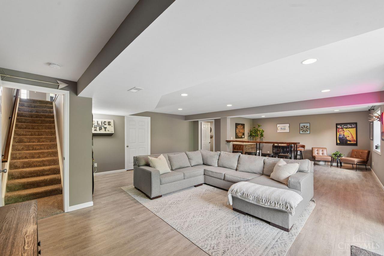 4223 Hunting Hawk Drive