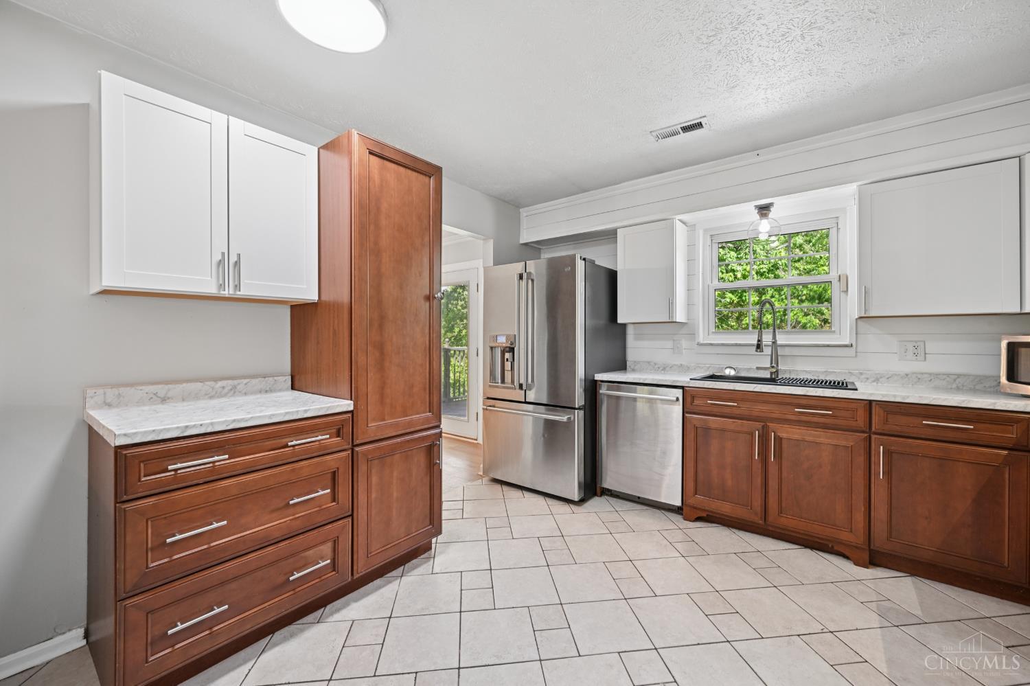 2782 Lair Road