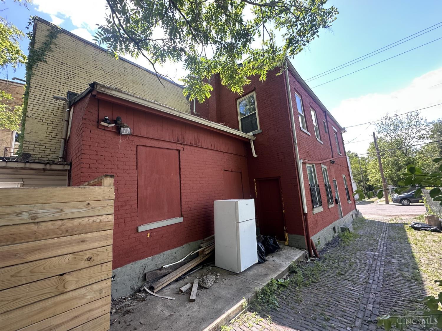 550 York St