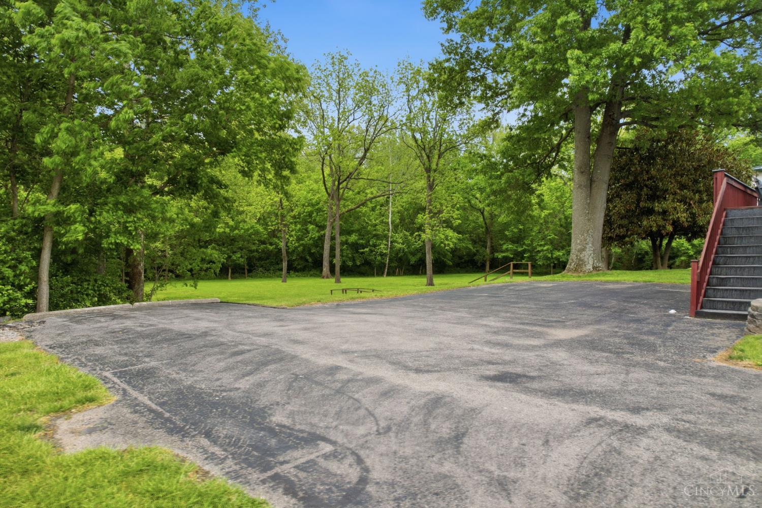 1042 Old U S Route 52