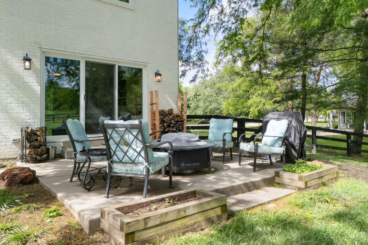 1269 Hickory Woods Drive