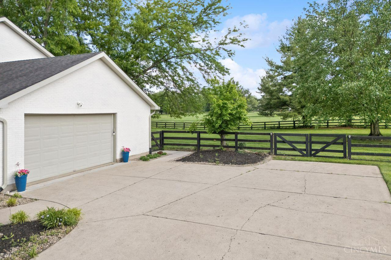 1269 Hickory Woods Drive
