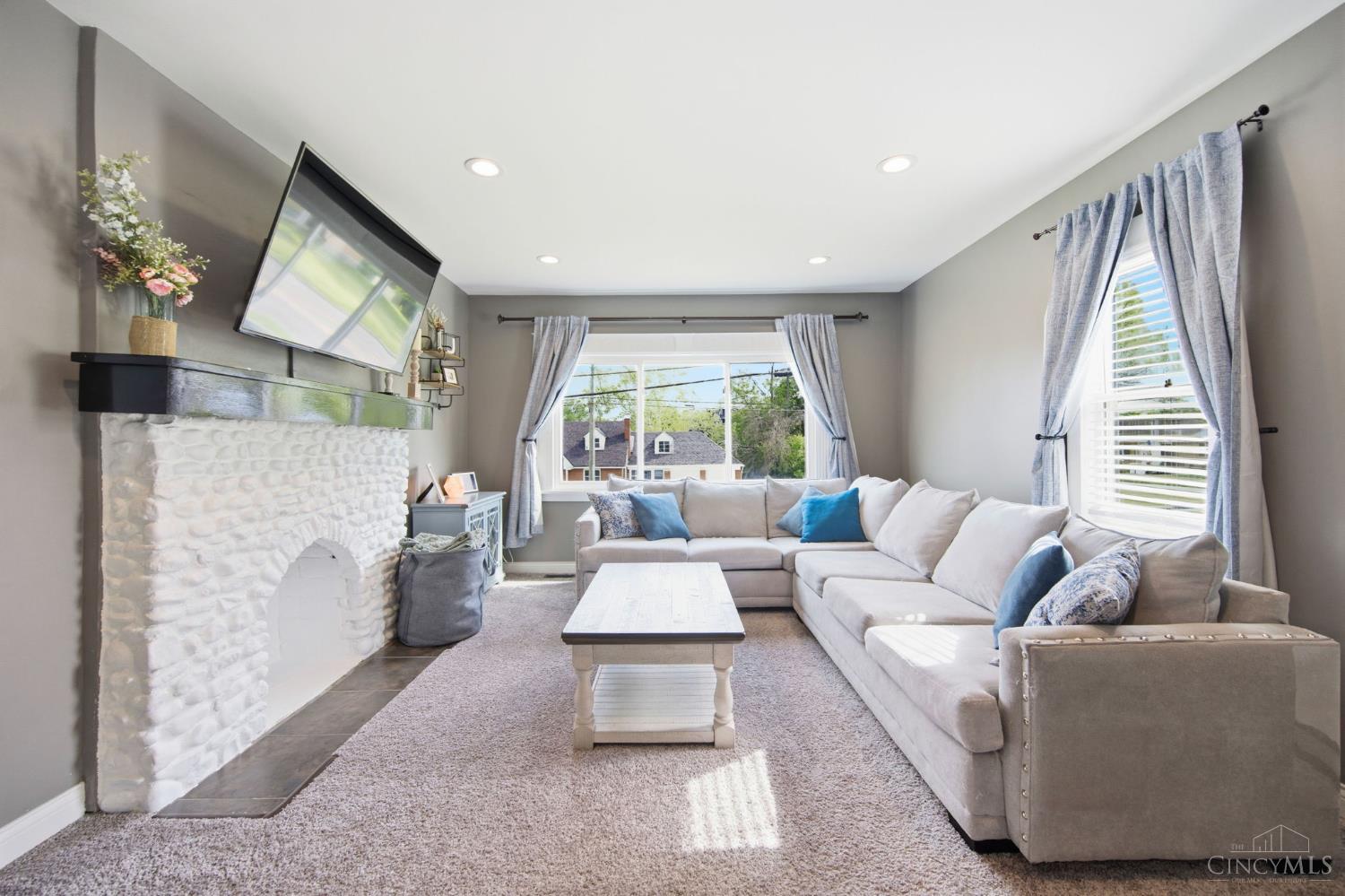 3654 Boomer Road
