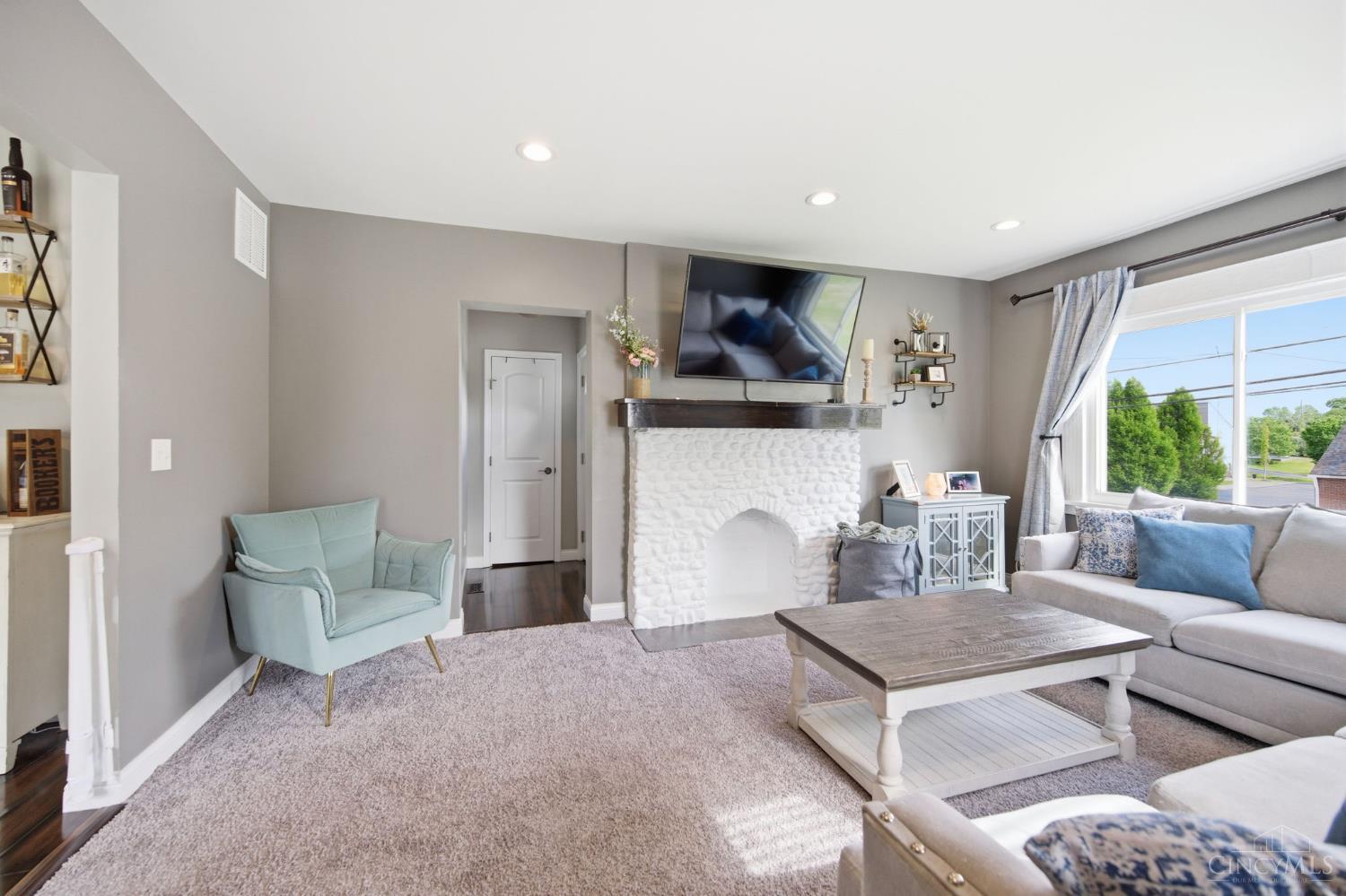 3654 Boomer Road