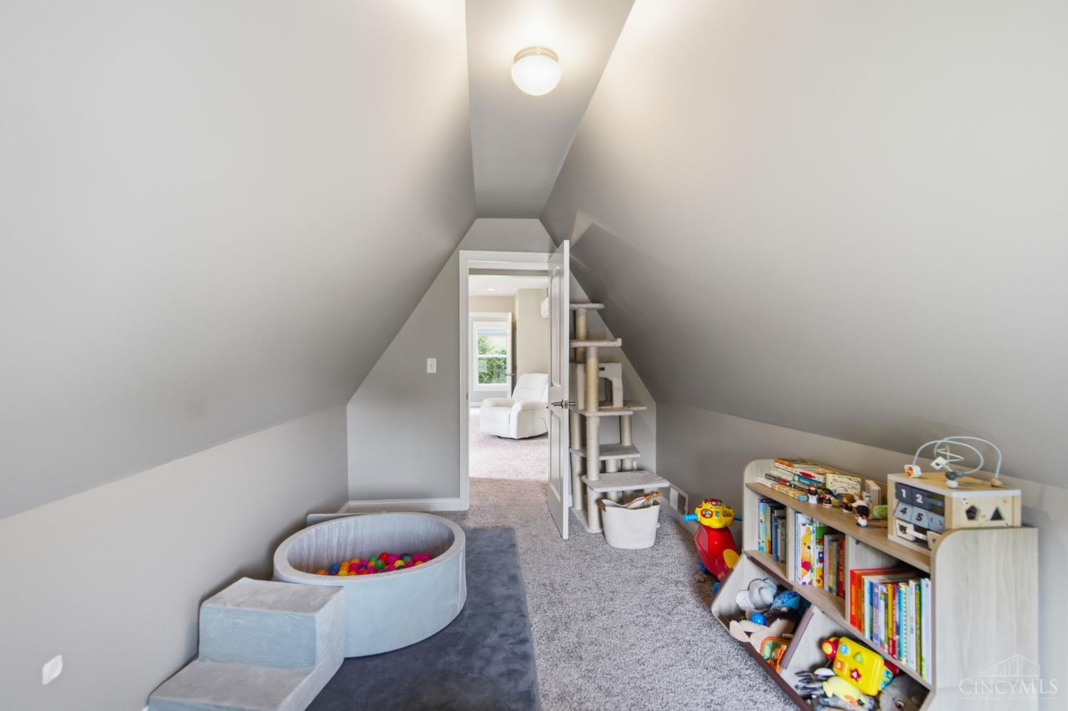 3654 Boomer Road